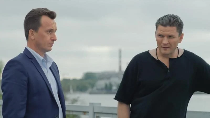 Кадры из сериала Дельфин (2019)